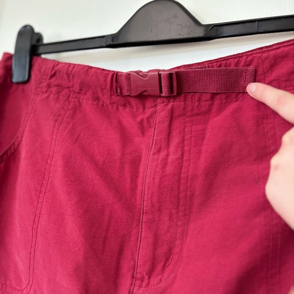 ✨Columbia Vintage Red Belted Skirt - Size M - Picture 2 of 4